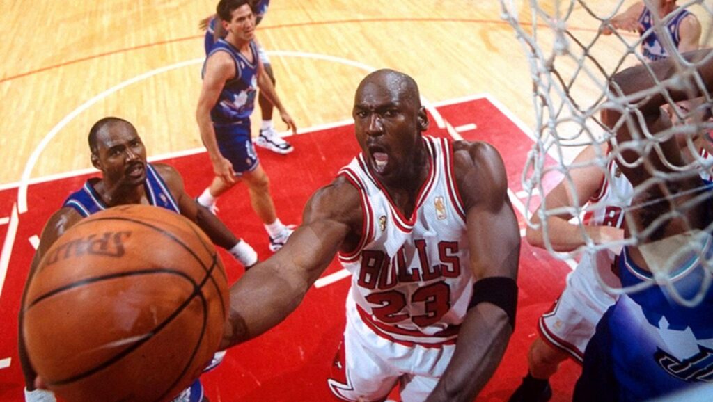 Michael Jordan contra los Utah Jazz en las finales de los playoffs de la temporada 1996-1997