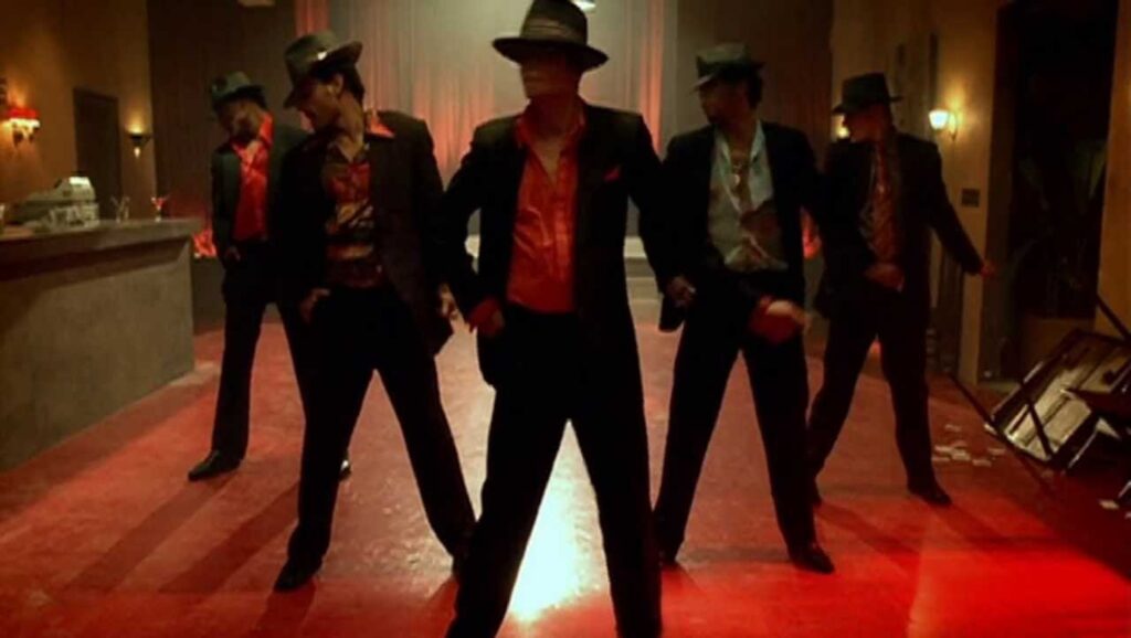 Michael Jackson durante el videoclip de "You rock my world"