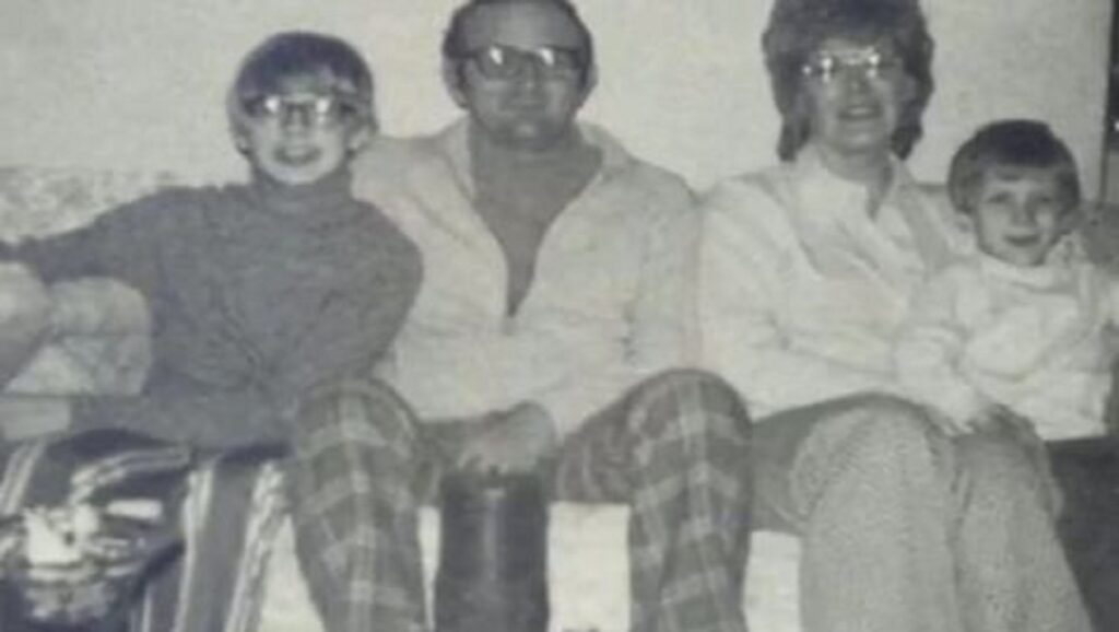 Jeffrey Dahmer con su familia