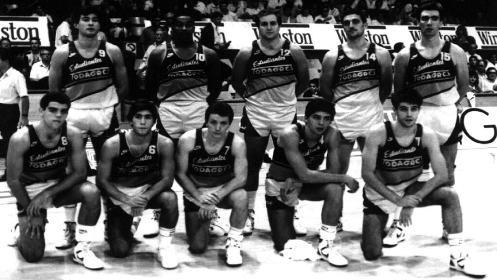 Equipo de baloncesto del Estudiantes en la temporada 80-81
