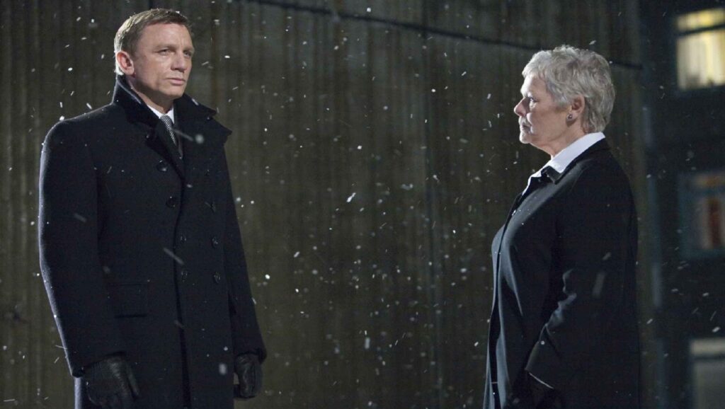 Daniel Craig y Judi Dench en Quantum of Solace