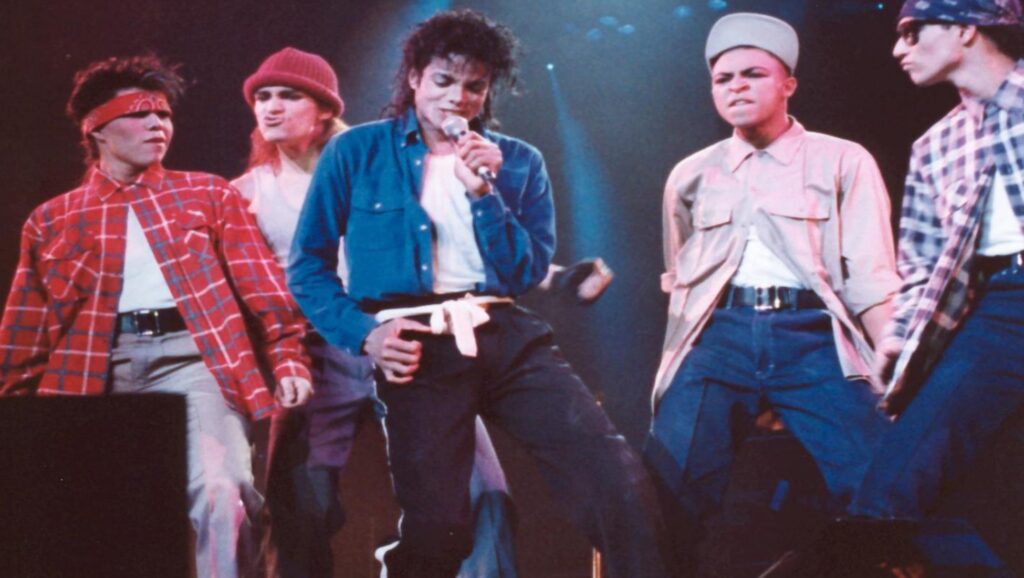 Michael Jackson interpretando "The Way You Make Me Feel"