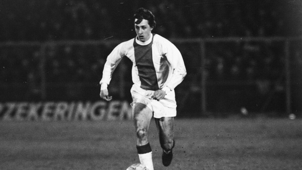 Johan Cruyff en sus inicios en el Ajax