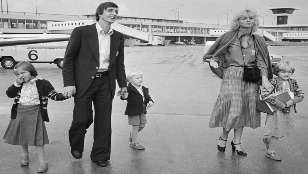Johan Cruyff con su familia