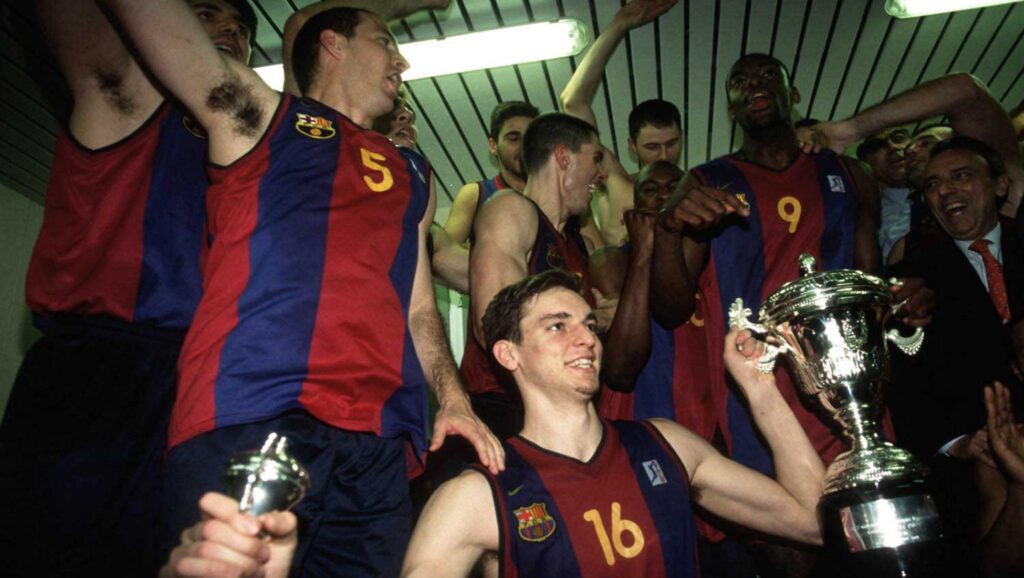 FC Barcelona celebrando la Copa del Rey 2001