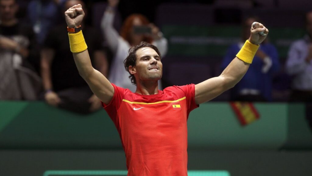 Rafa Nadal celebrando un triunfo con la selección española