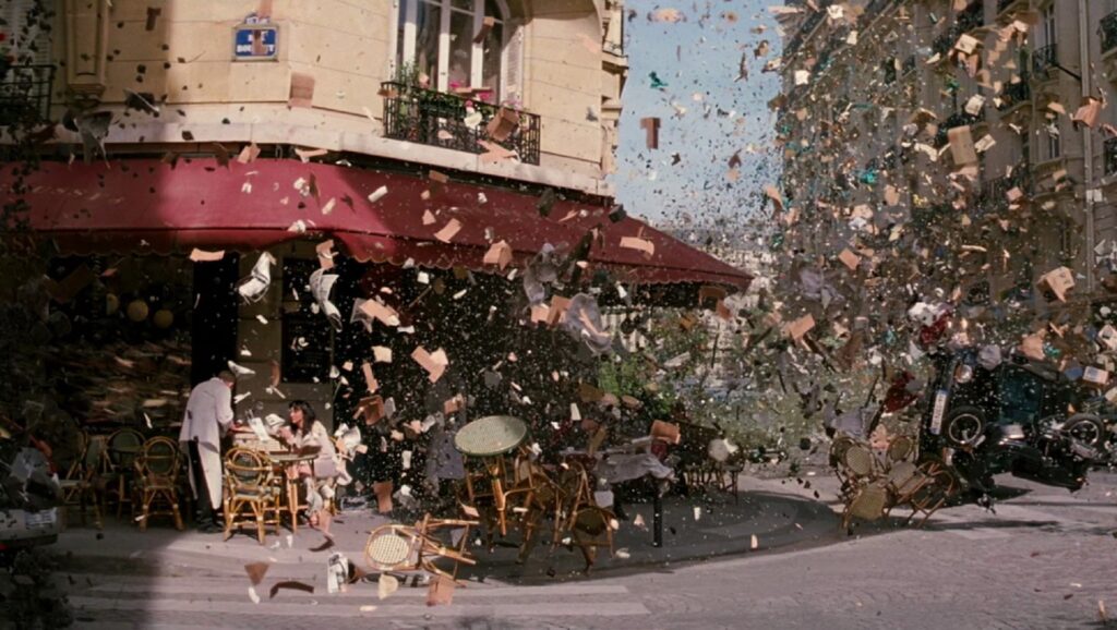 Escena de la cafetería de París en "Origen"