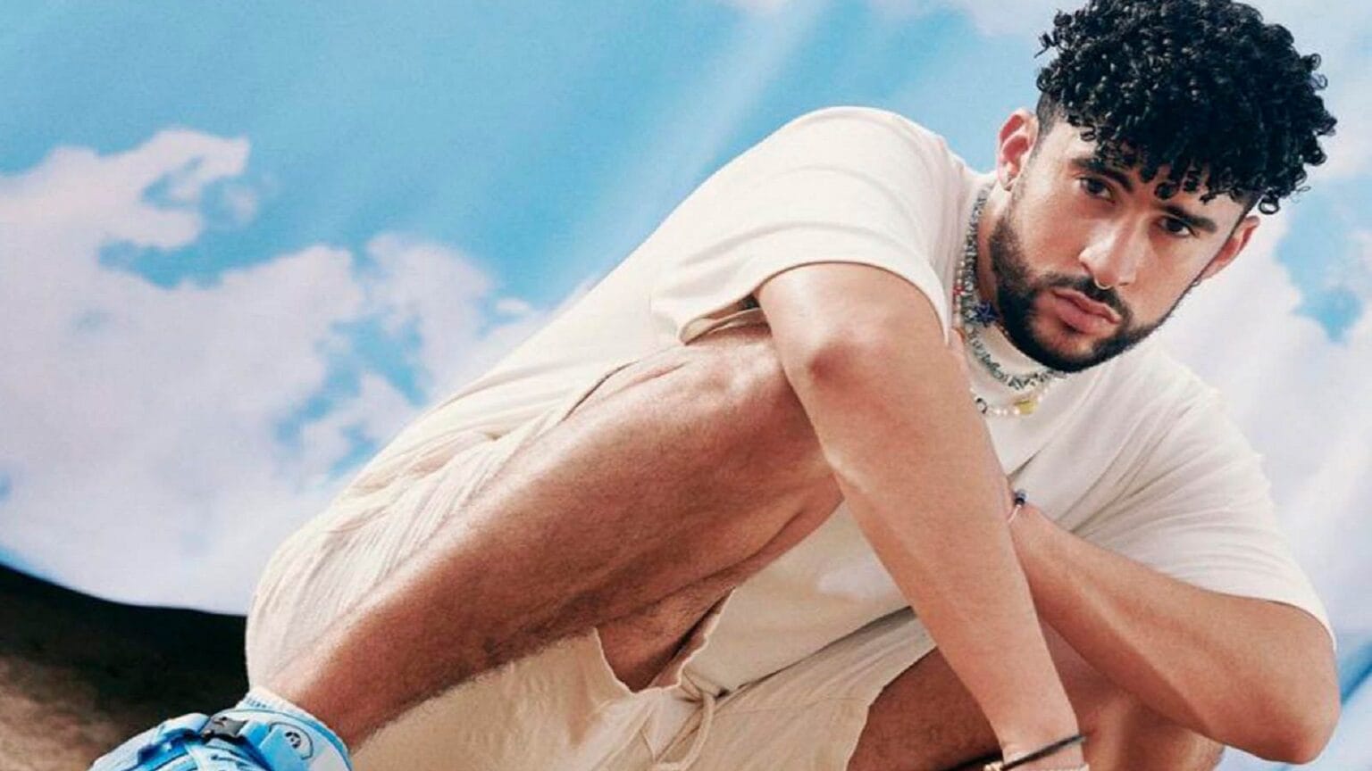 Bad Bunny: Biografía, Discografía y Datos Inéditos 2025