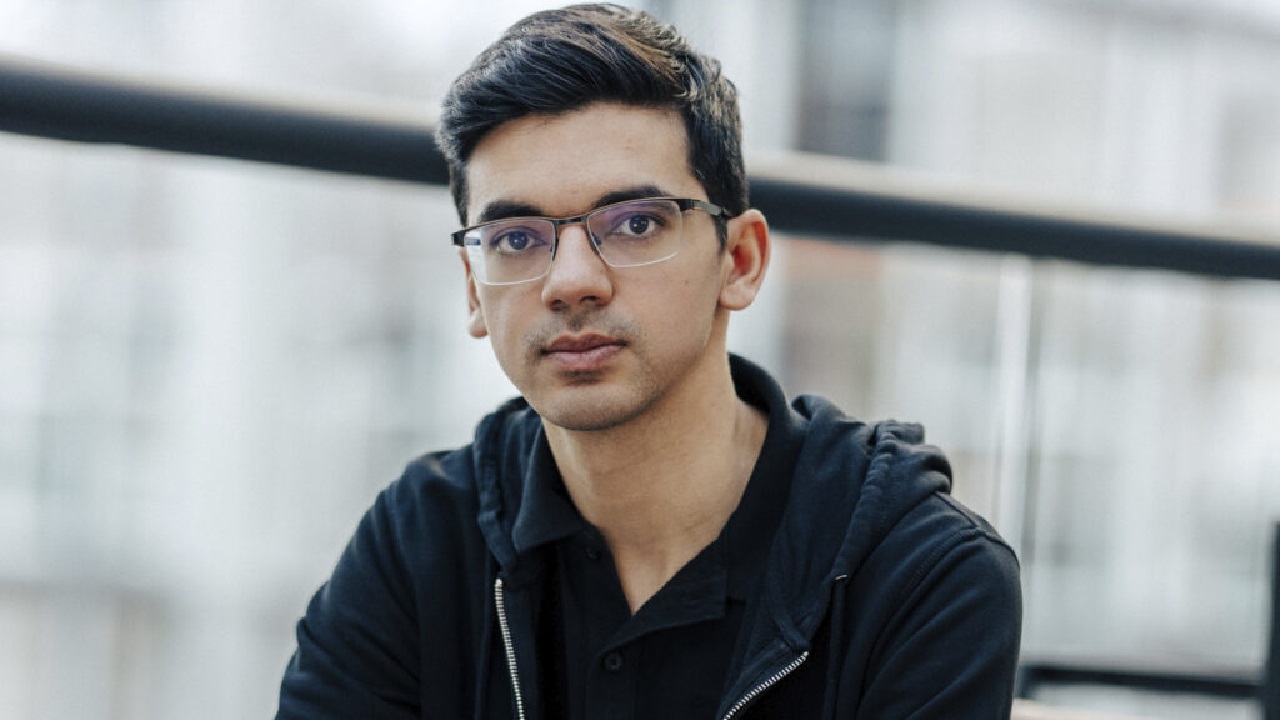 Anish Giri | Biografía, Estilo de Juego y Curiosidades más Impactantes